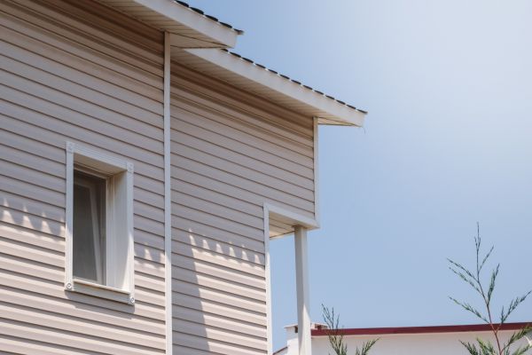 Cost of Vinyl Siding Hole Repair in El Dorado Hills